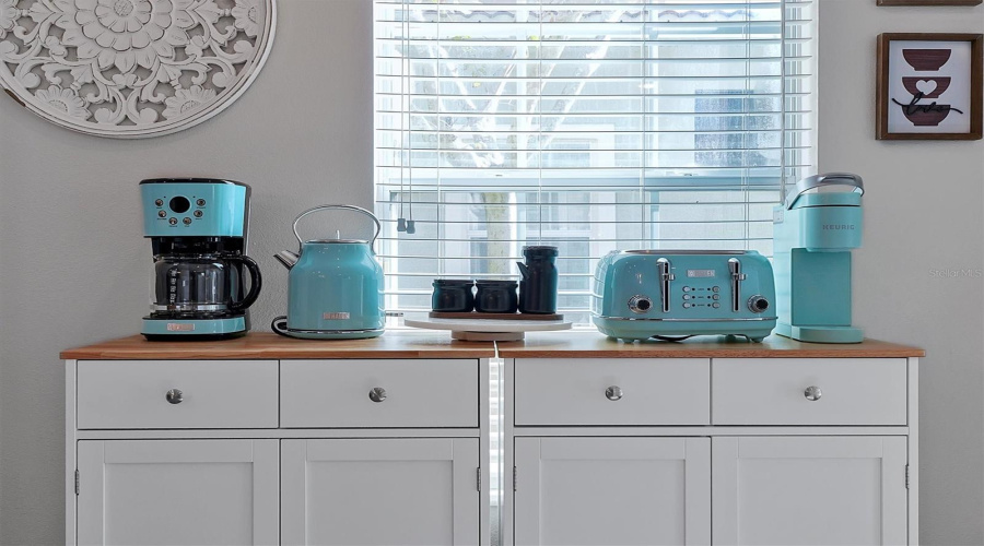 KISSIMMEE, Florida 34747, 5 Bedrooms Bedrooms, ,4 BathroomsBathrooms,Residential,For Sale,CALIFORNIA PALM,0,MFRO6385662