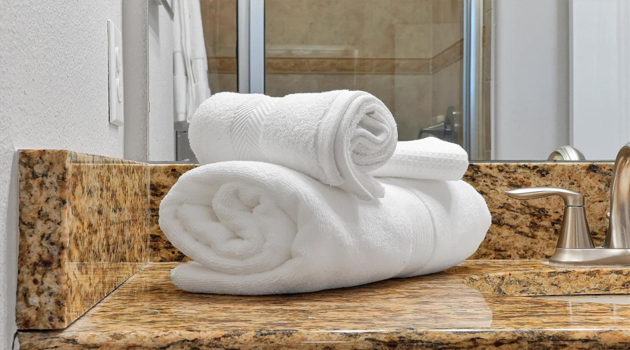 KISSIMMEE, Florida 34747, 5 Bedrooms Bedrooms, ,4 BathroomsBathrooms,Residential,For Sale,CALIFORNIA PALM,0,MFRO6385662