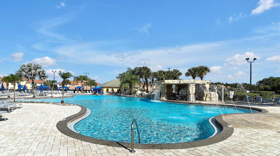 KISSIMMEE, Florida 34747, 5 Bedrooms Bedrooms, ,4 BathroomsBathrooms,Residential,For Sale,CALIFORNIA PALM,0,MFRO6385662