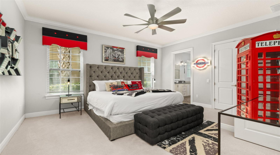 London 1st Floor Master Bedroom