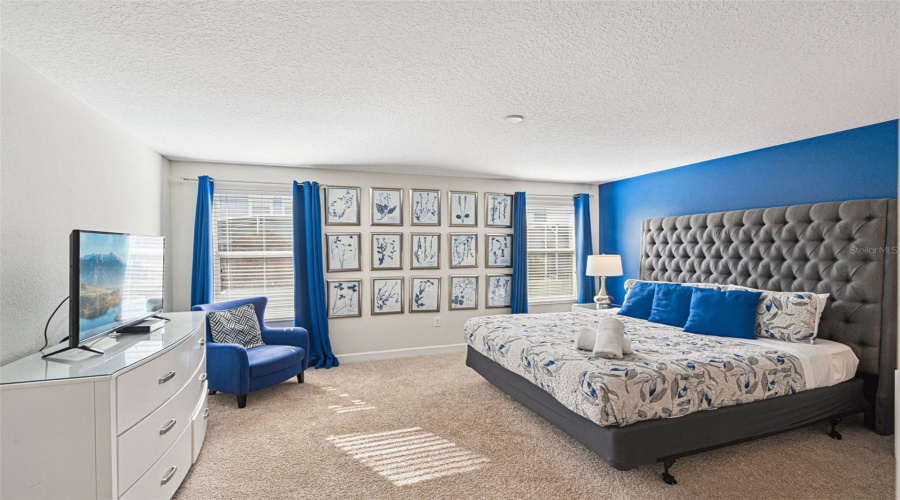 DAVENPORT, Florida 33896, 6 Bedrooms Bedrooms, ,5 BathroomsBathrooms,Residential,For Sale,TEMPO,0,MFRO6390386