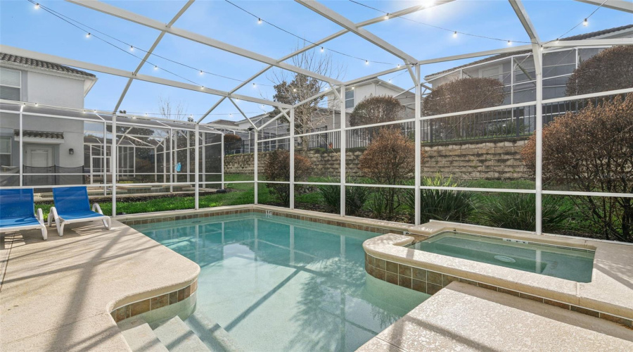 DAVENPORT, Florida 33896, 6 Bedrooms Bedrooms, ,5 BathroomsBathrooms,Residential,For Sale,TEMPO,0,MFRO6390386