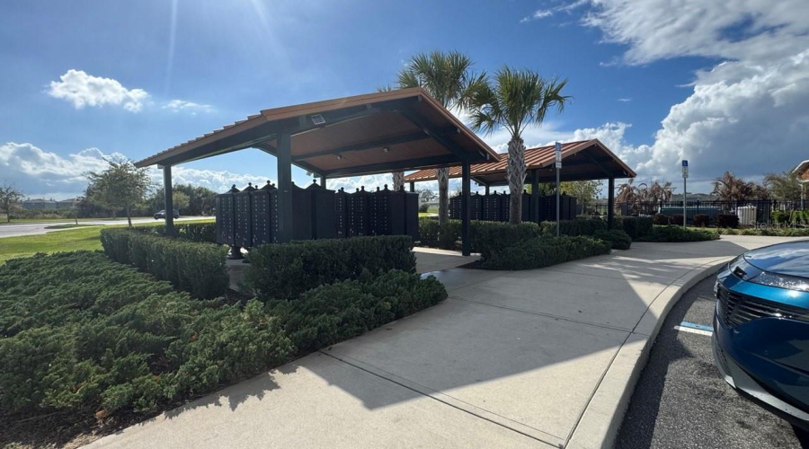 DAVENPORT, Florida 33837, 5 Bedrooms Bedrooms, ,3 BathroomsBathrooms,Residential,For Sale,POST OAK,0,MFRO6390619