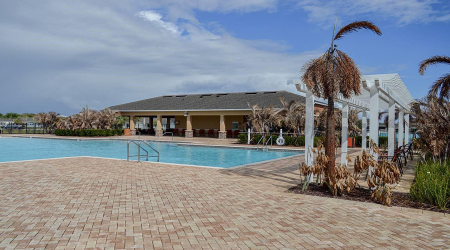 DAVENPORT, Florida 33837, 5 Bedrooms Bedrooms, ,3 BathroomsBathrooms,Residential,For Sale,POST OAK,0,MFRO6390619