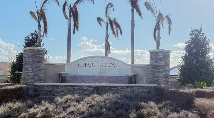 DAVENPORT, Florida 33837, 5 Bedrooms Bedrooms, ,3 BathroomsBathrooms,Residential,For Sale,POST OAK,0,MFRO6390619