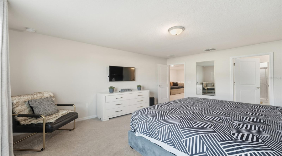 DAVENPORT, Florida 33897, 5 Bedrooms Bedrooms, ,4 BathroomsBathrooms,Residential,For Sale,JETTY,0,MFRO6391286