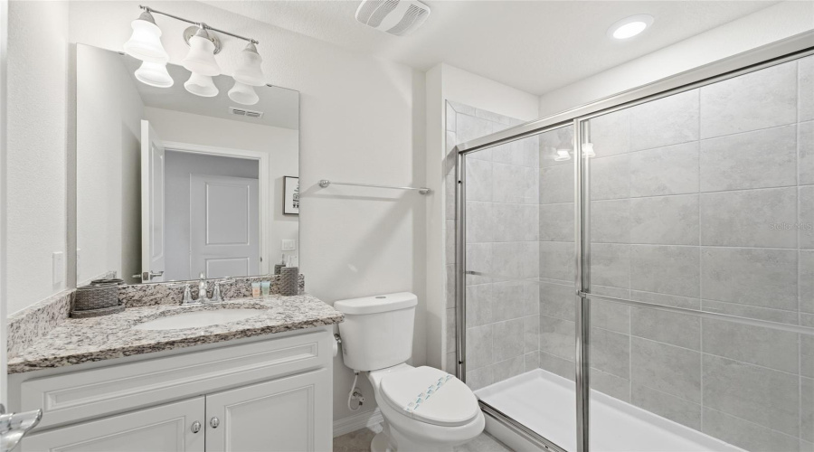 DAVENPORT, Florida 33897, 5 Bedrooms Bedrooms, ,4 BathroomsBathrooms,Residential,For Sale,JETTY,0,MFRO6391286