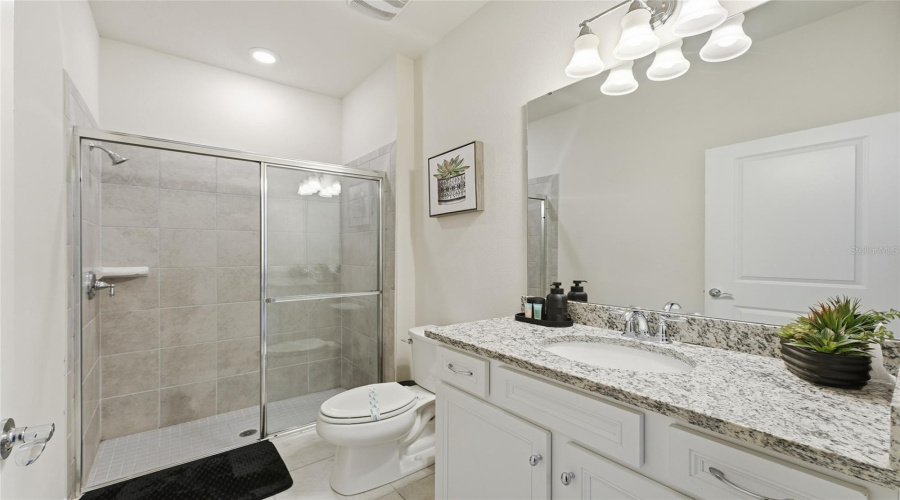 DAVENPORT, Florida 33897, 5 Bedrooms Bedrooms, ,4 BathroomsBathrooms,Residential,For Sale,JETTY,0,MFRO6391286