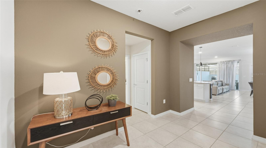 DAVENPORT, Florida 33897, 5 Bedrooms Bedrooms, ,4 BathroomsBathrooms,Residential,For Sale,JETTY,0,MFRO6391286