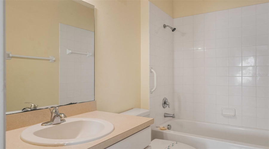 DAVENPORT, Florida 33897, 5 Bedrooms Bedrooms, ,3 BathroomsBathrooms,Residential,For Sale,HIGHGATE PARK,0,MFRO6372761