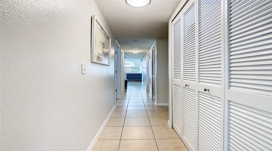 KISSIMMEE, Florida 34747, 4 Bedrooms Bedrooms, ,3 BathroomsBathrooms,Residential,For Sale,KNIGHTSBRIDGE,0,MFRO6391236