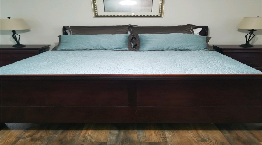 KISSIMMEE, Florida 34747, 4 Bedrooms Bedrooms, ,3 BathroomsBathrooms,Residential,For Sale,KNIGHTSBRIDGE,0,MFRO6391236