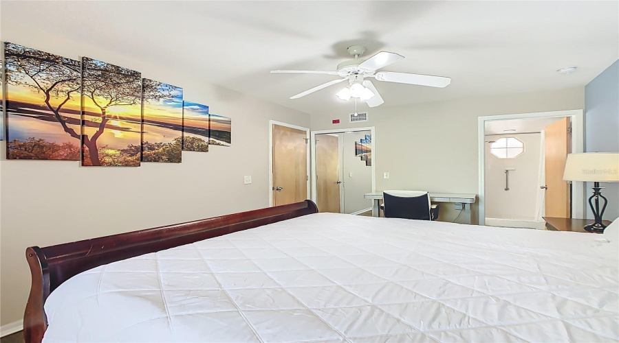 KISSIMMEE, Florida 34747, 4 Bedrooms Bedrooms, ,3 BathroomsBathrooms,Residential,For Sale,KNIGHTSBRIDGE,0,MFRO6391236