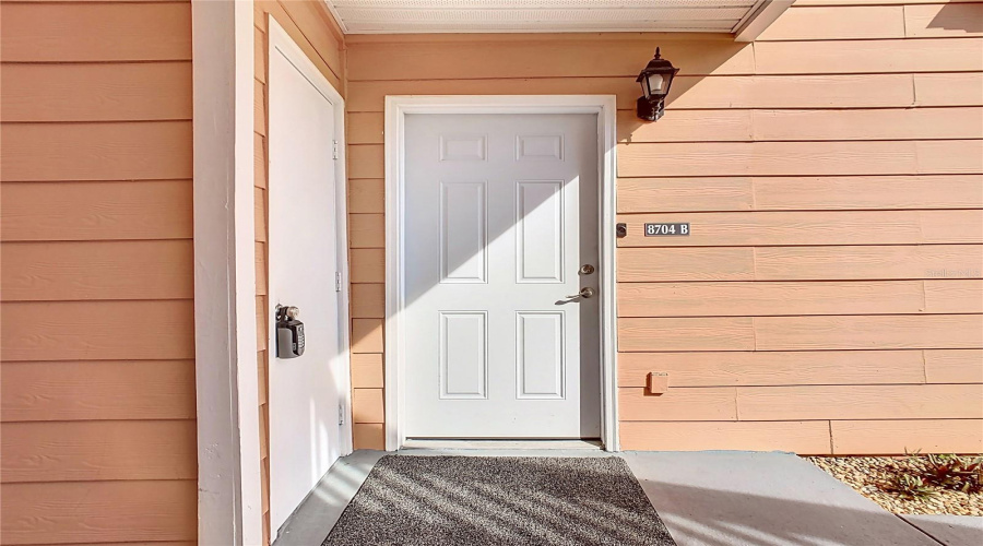 KISSIMMEE, Florida 34747, 4 Bedrooms Bedrooms, ,3 BathroomsBathrooms,Residential,For Sale,KNIGHTSBRIDGE,0,MFRO6391236