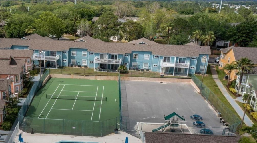 KISSIMMEE, Florida 34747, 4 Bedrooms Bedrooms, ,3 BathroomsBathrooms,Residential,For Sale,KNIGHTSBRIDGE,0,MFRO6391236