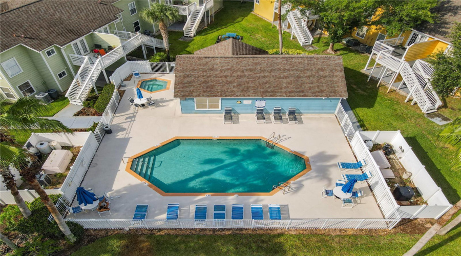 KISSIMMEE, Florida 34747, 4 Bedrooms Bedrooms, ,3 BathroomsBathrooms,Residential,For Sale,KNIGHTSBRIDGE,0,MFRO6391236