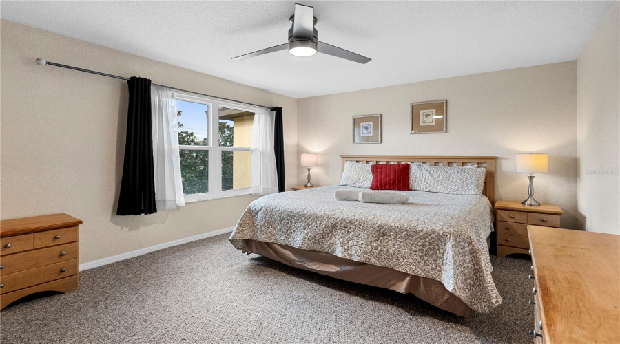 DAVENPORT, Florida 33897, 4 Bedrooms Bedrooms, ,3 BathroomsBathrooms,Residential,For Sale,LA MIRAGE,0,MFRO6388010