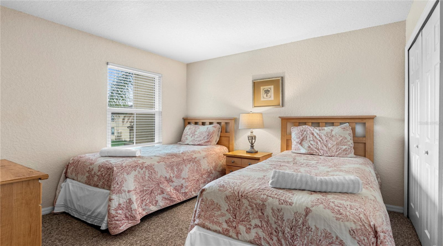 DAVENPORT, Florida 33897, 4 Bedrooms Bedrooms, ,3 BathroomsBathrooms,Residential,For Sale,LA MIRAGE,0,MFRO6388010