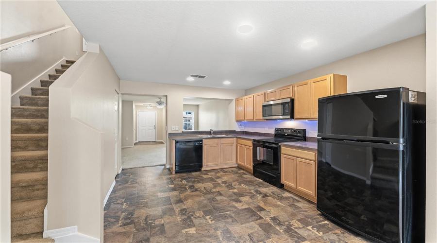 KISSIMMEE, Florida 34746, 2 Bedrooms Bedrooms, ,2 BathroomsBathrooms,Residential,For Sale,STANIARD,0,MFRO6391064