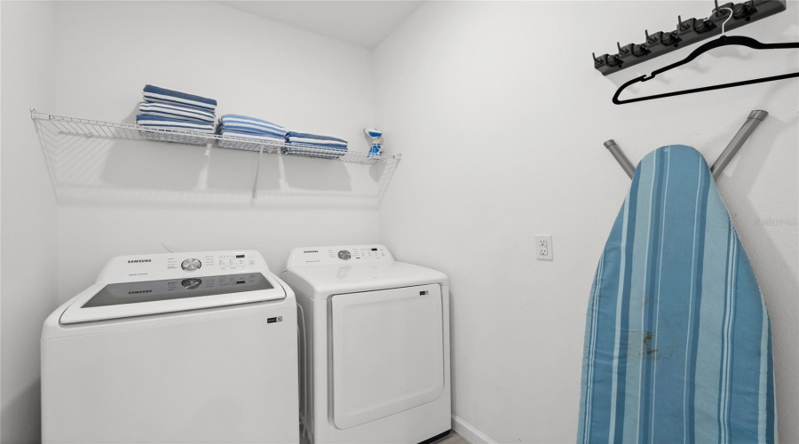 KISSIMMEE, Florida 34746, 6 Bedrooms Bedrooms, ,6 BathroomsBathrooms,Residential,For Sale,MARCELLO,0,MFRO6388092