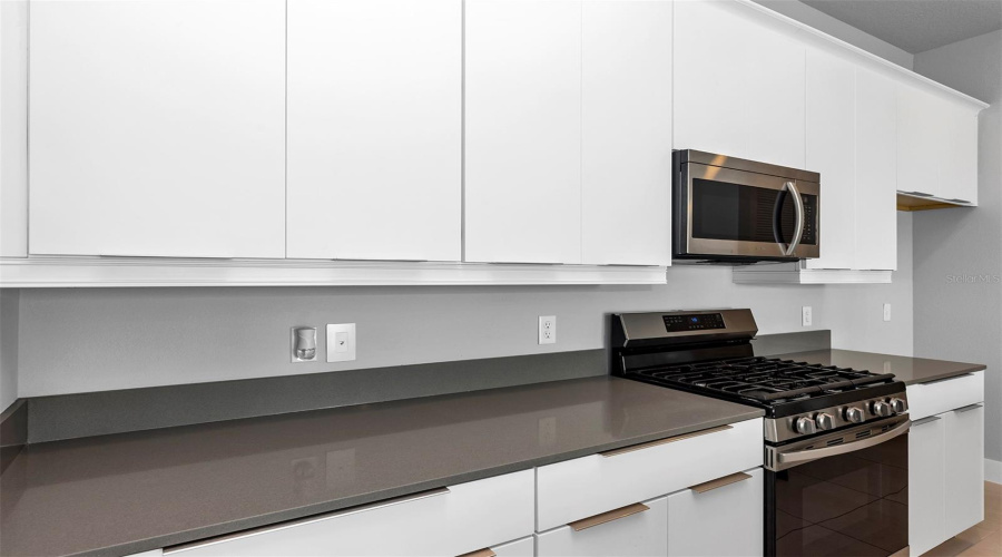 REUNION, Florida 34747, 4 Bedrooms Bedrooms, ,3 BathroomsBathrooms,Residential,For Sale,SANDY RIDGE,0,MFRTB8448948