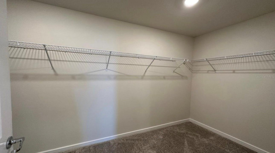 KISSIMMEE, Florida 34746, 5 Bedrooms Bedrooms, ,2 BathroomsBathrooms,Residential,For Sale,ROYAL POINT,0,MFRO6369671