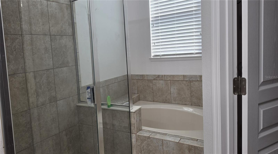 KISSIMMEE, Florida 34746, 4 Bedrooms Bedrooms, ,2 BathroomsBathrooms,Residential,For Sale,ORANGE HAVEN,0,MFRS5146027