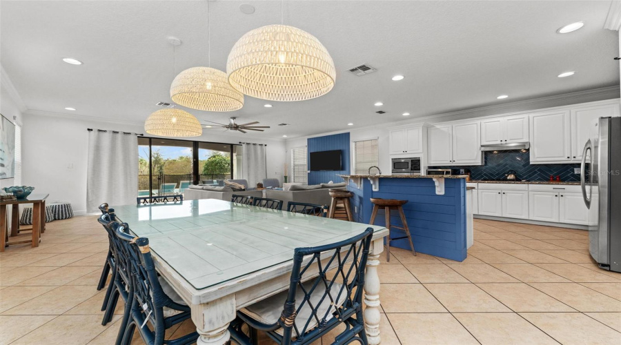 REUNION, Florida 34747, 5 Bedrooms Bedrooms, ,4 BathroomsBathrooms,Residential,For Sale,CASTLE PINES,0,MFRO6374778