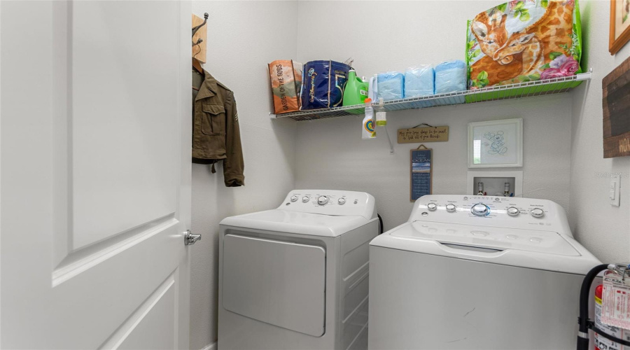 DAVENPORT, Florida 33896, 2 Bedrooms Bedrooms, ,2 BathroomsBathrooms,Residential,For Sale,AZALEA SANDS LN,0,MFRS5145969