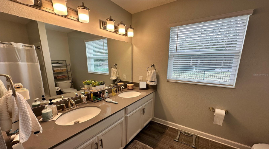 DAVENPORT, Florida 33837, 4 Bedrooms Bedrooms, ,3 BathroomsBathrooms,Residential,For Sale,BRUNSWICK,0,MFRO6391151