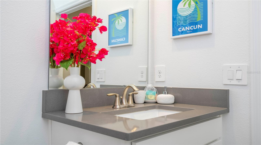 DAVENPORT, Florida 33896, 6 Bedrooms Bedrooms, ,5 BathroomsBathrooms,Residential,For Sale,TAKEAWAY,0,MFRS5145952