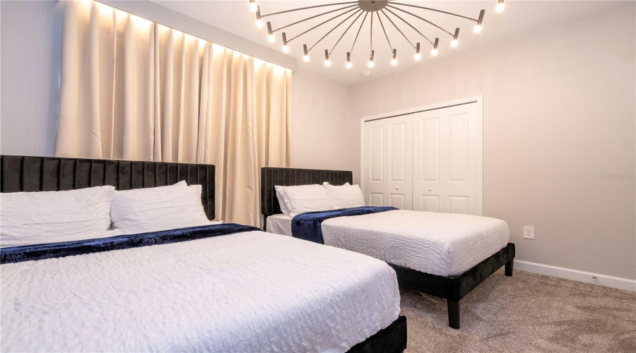 DAVENPORT, Florida 33896, 6 Bedrooms Bedrooms, ,5 BathroomsBathrooms,Residential,For Sale,TAKEAWAY,0,MFRS5145952