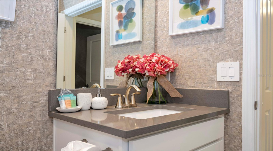 DAVENPORT, Florida 33896, 6 Bedrooms Bedrooms, ,5 BathroomsBathrooms,Residential,For Sale,TAKEAWAY,0,MFRS5145952