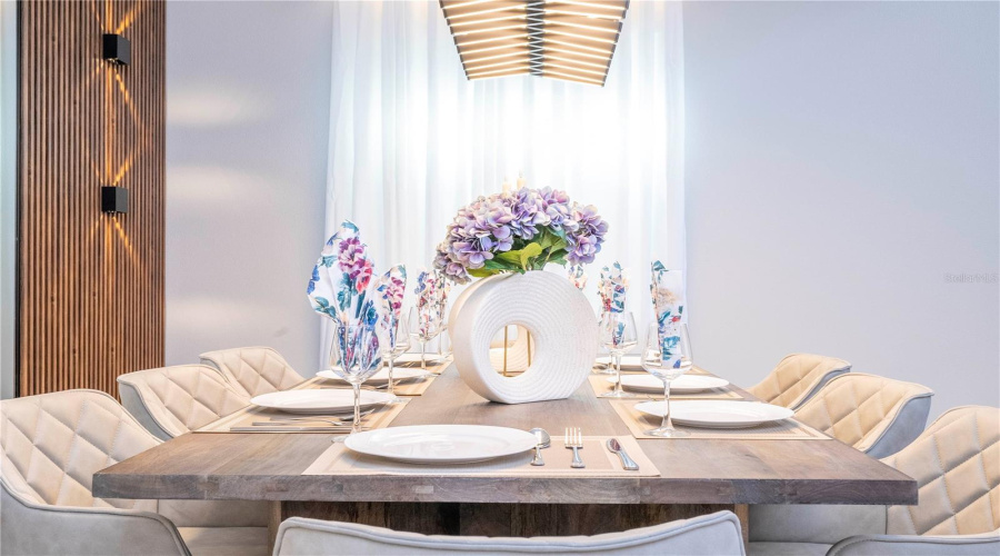 DAVENPORT, Florida 33896, 6 Bedrooms Bedrooms, ,5 BathroomsBathrooms,Residential,For Sale,TAKEAWAY,0,MFRS5145952