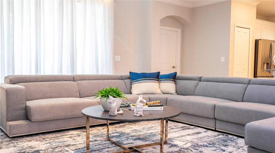 DAVENPORT, Florida 33896, 6 Bedrooms Bedrooms, ,5 BathroomsBathrooms,Residential,For Sale,TAKEAWAY,0,MFRS5145952