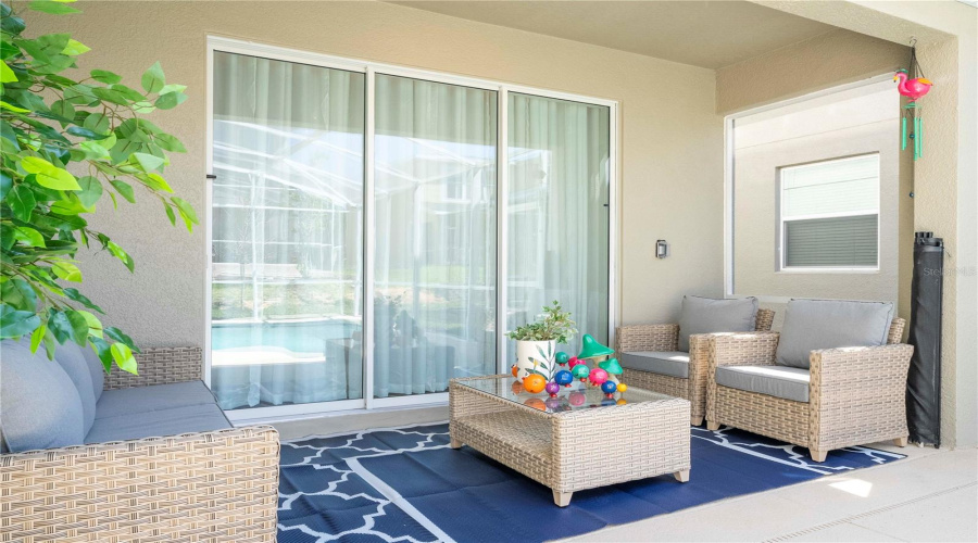 DAVENPORT, Florida 33896, 6 Bedrooms Bedrooms, ,5 BathroomsBathrooms,Residential,For Sale,TAKEAWAY,0,MFRS5145952