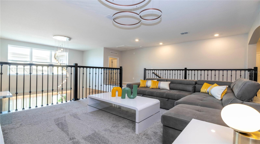 DAVENPORT, Florida 33896, 6 Bedrooms Bedrooms, ,5 BathroomsBathrooms,Residential,For Sale,TAKEAWAY,0,MFRS5145952