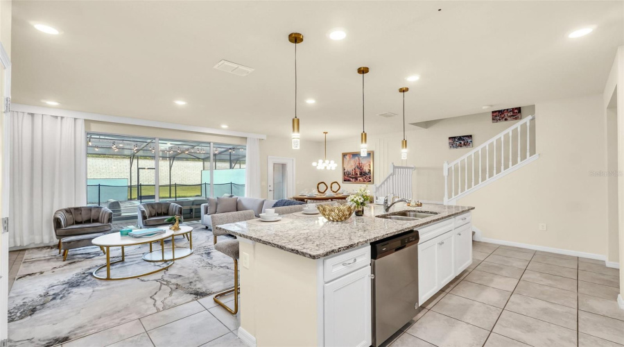 DAVENPORT, Florida 33897, 5 Bedrooms Bedrooms, ,4 BathroomsBathrooms,Residential,For Sale,PARADISE,0,MFRO6391388