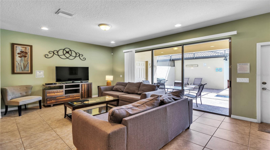 KISSIMMEE, Florida 34747, 5 Bedrooms Bedrooms, ,4 BathroomsBathrooms,Residential,For Sale,RHODES STREET,0,MFRO6390097