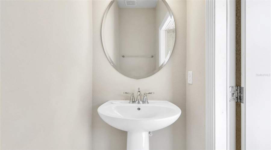 KISSIMMEE, Florida 34747, 5 Bedrooms Bedrooms, ,4 BathroomsBathrooms,Residential,For Sale,RHODES STREET,0,MFRO6390097