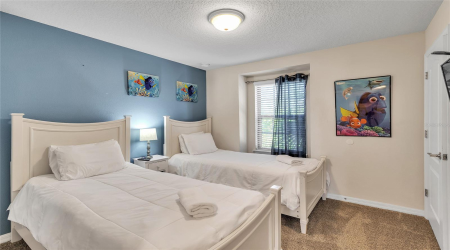 KISSIMMEE, Florida 34747, 5 Bedrooms Bedrooms, ,4 BathroomsBathrooms,Residential,For Sale,RHODES STREET,0,MFRO6390097