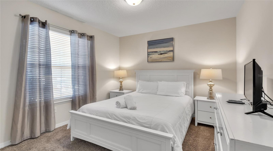 KISSIMMEE, Florida 34747, 5 Bedrooms Bedrooms, ,4 BathroomsBathrooms,Residential,For Sale,RHODES STREET,0,MFRO6390097