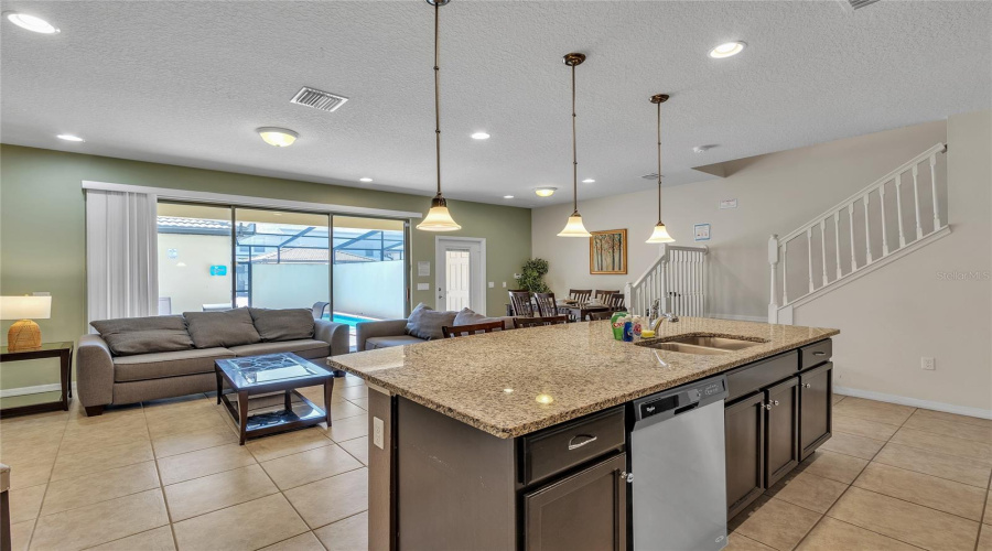 KISSIMMEE, Florida 34747, 5 Bedrooms Bedrooms, ,4 BathroomsBathrooms,Residential,For Sale,RHODES STREET,0,MFRO6390097