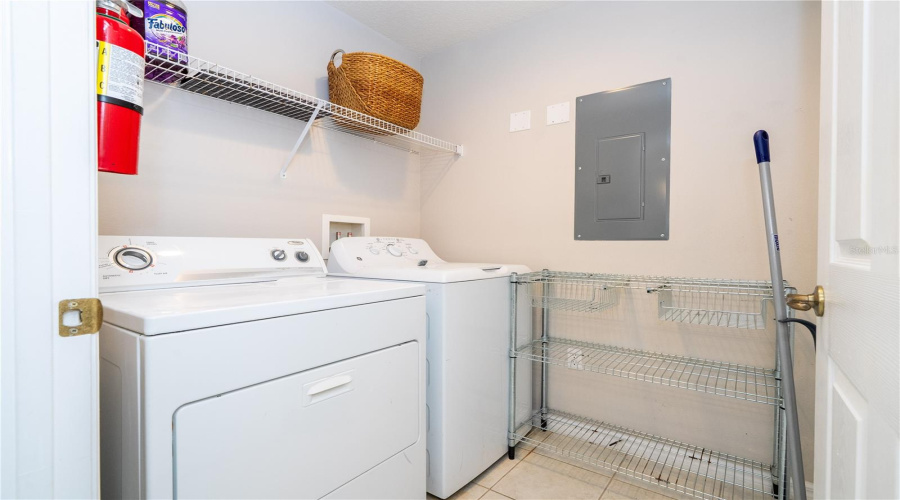 KISSIMMEE, Florida 34746, 3 Bedrooms Bedrooms, ,2 BathroomsBathrooms,Residential,For Sale,ALBERTO,0,MFRO6391659