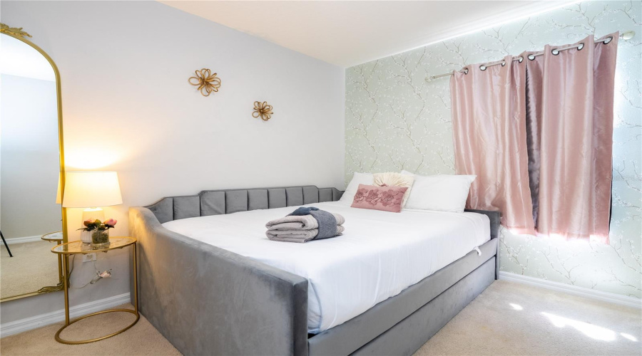 KISSIMMEE, Florida 34746, 3 Bedrooms Bedrooms, ,2 BathroomsBathrooms,Residential,For Sale,ALBERTO,0,MFRO6391659