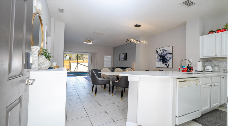 KISSIMMEE, Florida 34746, 3 Bedrooms Bedrooms, ,2 BathroomsBathrooms,Residential,For Sale,ALBERTO,0,MFRO6391659