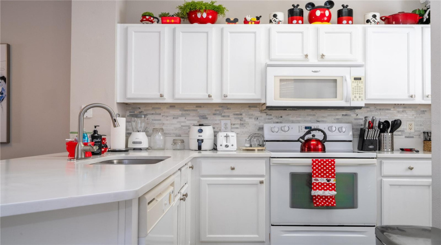 KISSIMMEE, Florida 34746, 3 Bedrooms Bedrooms, ,2 BathroomsBathrooms,Residential,For Sale,ALBERTO,0,MFRO6391659