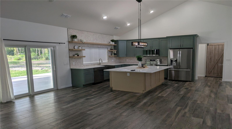 DAVENPORT, Florida 33837, 3 Bedrooms Bedrooms, ,2 BathroomsBathrooms,Residential,For Sale,ROOKS,0,MFRB4902067