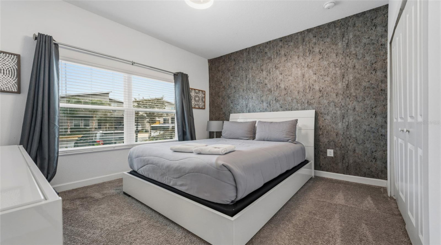 DAVENPORT, Florida 33896, 5 Bedrooms Bedrooms, ,4 BathroomsBathrooms,Residential,For Sale,LEADER,0,MFRS5143579