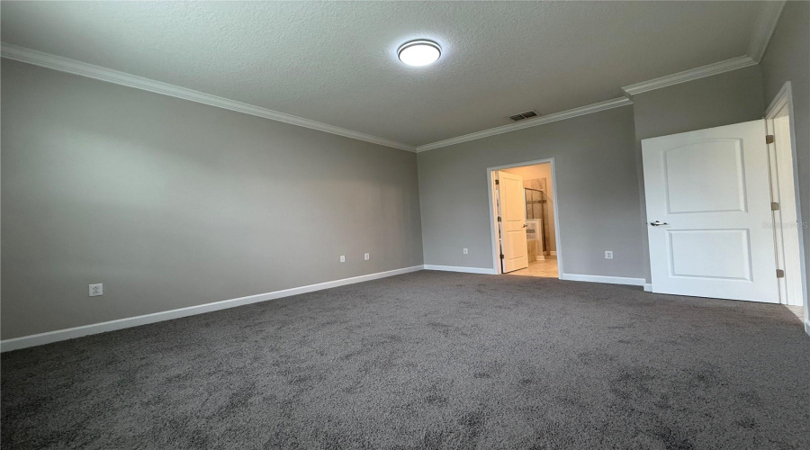 DAVENPORT, Florida 33896, 3 Bedrooms Bedrooms, ,2 BathroomsBathrooms,Residential,For Sale,BUNKER,0,MFRTB8427051